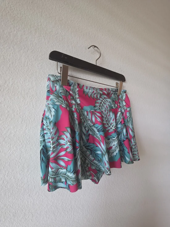 SHEIN Hot Pink Flutter Sleeve Bikini Top with Tropical Bottom Skirt Set - Picture 8 of 8